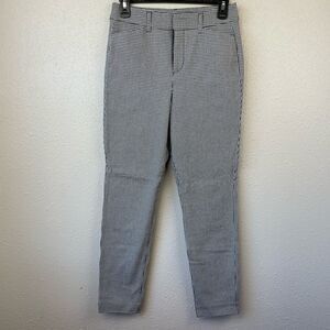 Old Navy Pixie High Rise Black and White Herringbone Pixie Pants Size 4